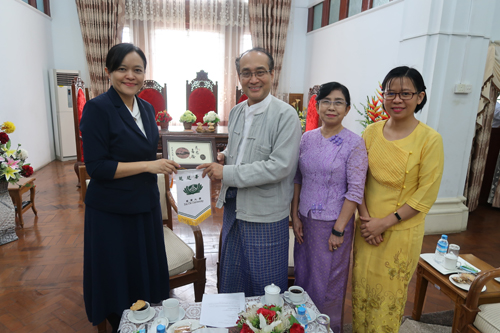 走訪千佛之國 開拓與緬甸學研機構學術交流